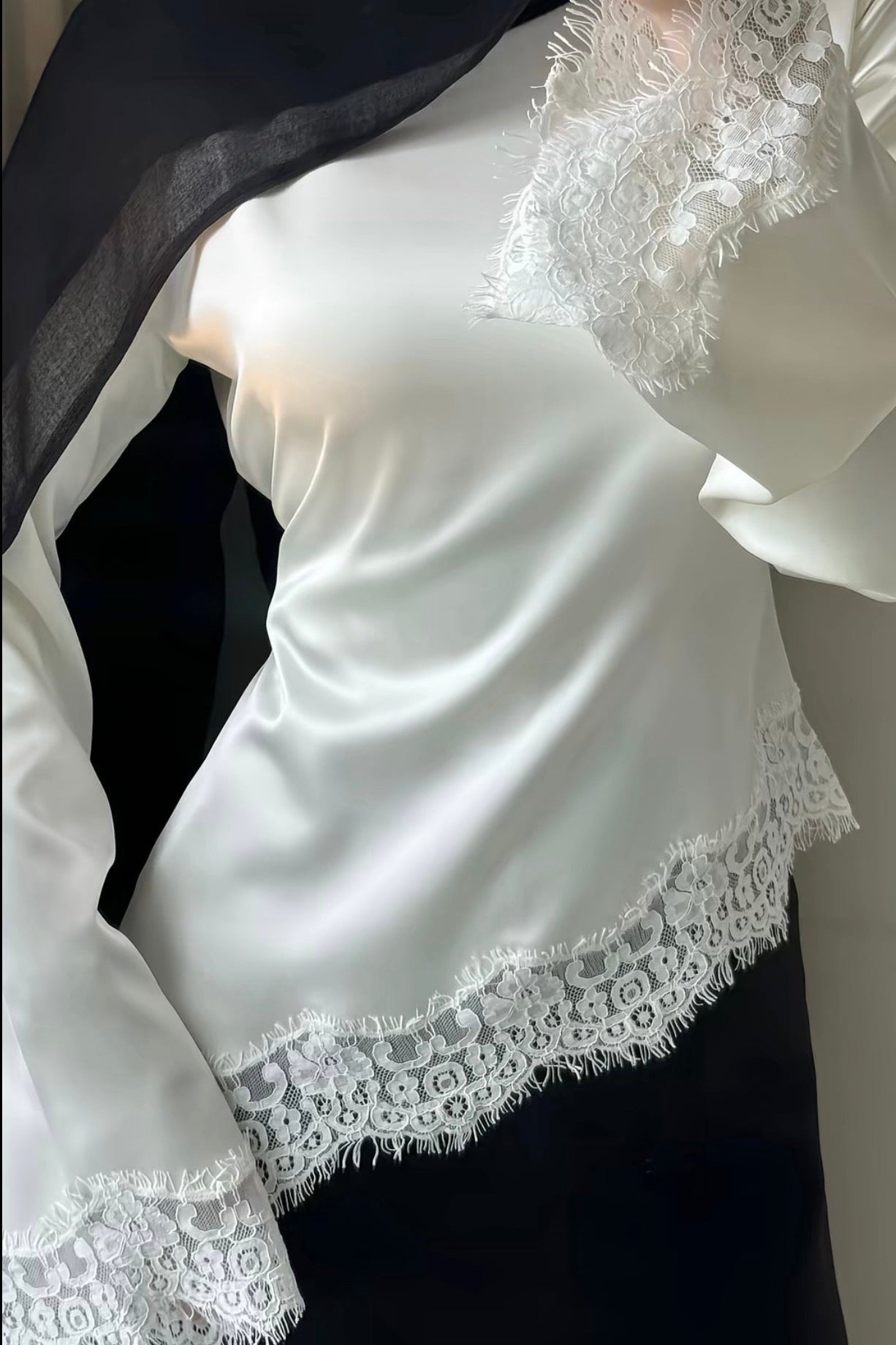 ✨ Elegant Lace Top